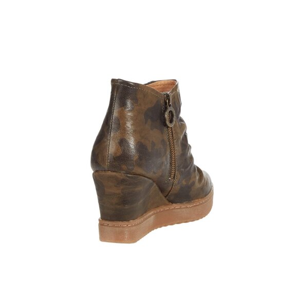 Sofft Siri Waterproof Leather Wedge Ankle Boot in Olive/Camouflage - Picture 3 of 15